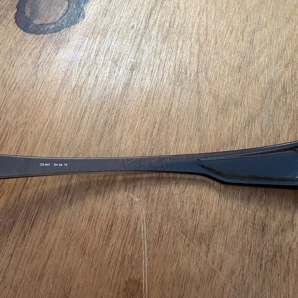 Oakley Retro Black Sunglasses - Picture 4 of 5